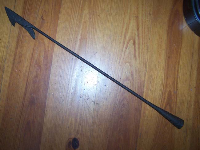 A 19th century 'Temple' Whaling Harpoon with maker's marks — image 2